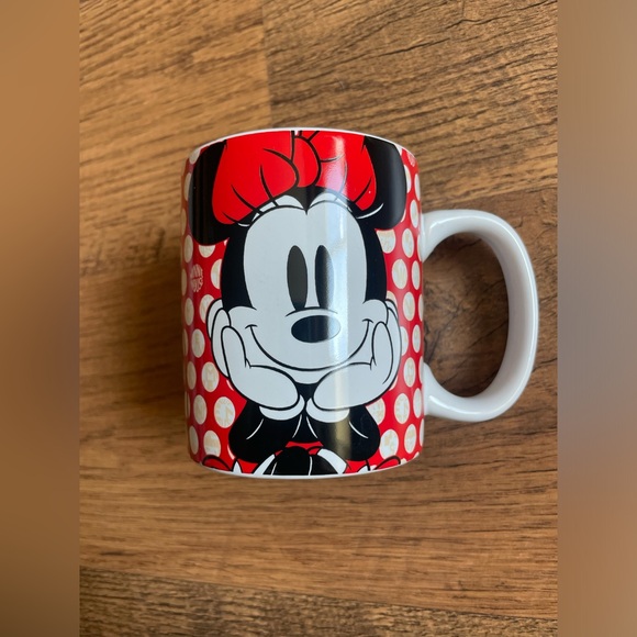 Minnie Mouse 12 once mug - Picture 1 of 4